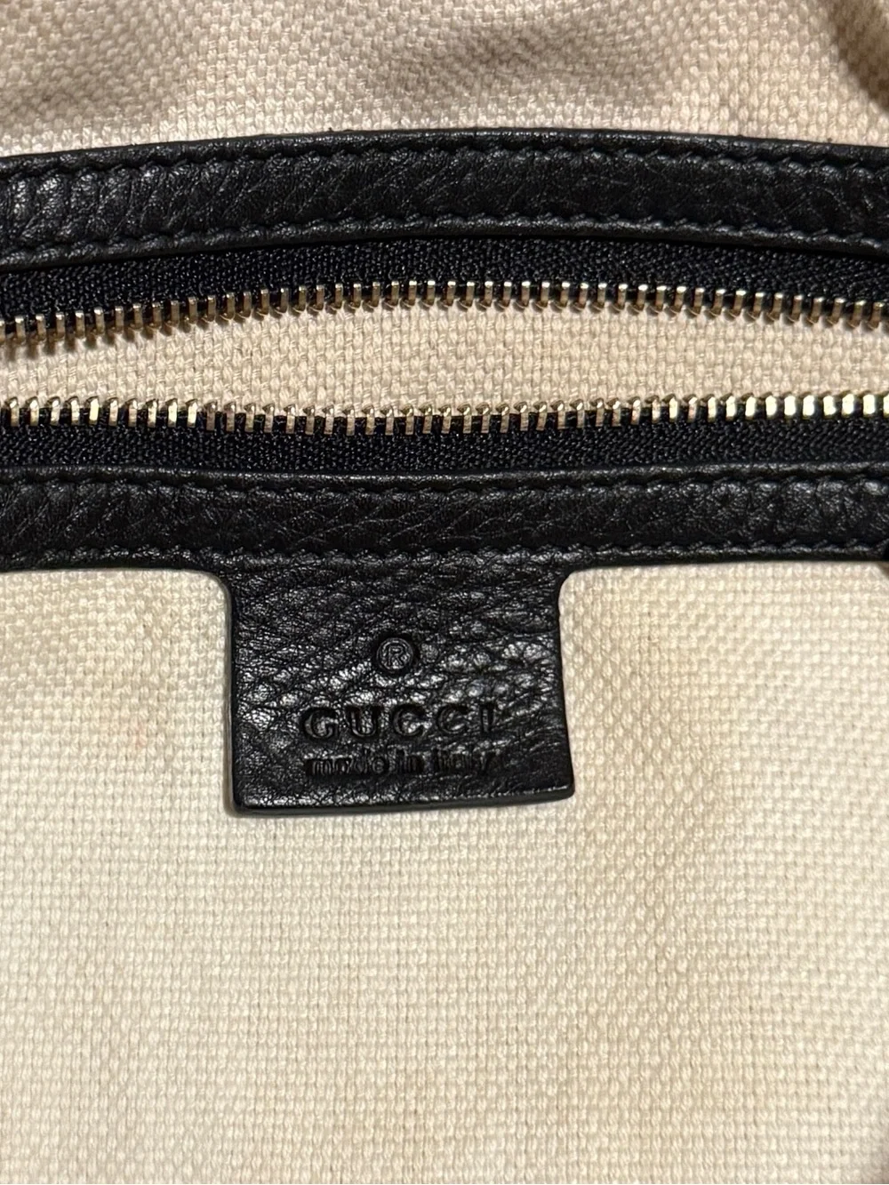 Gucci Black Pebbled Leather Embossed Double G Detail